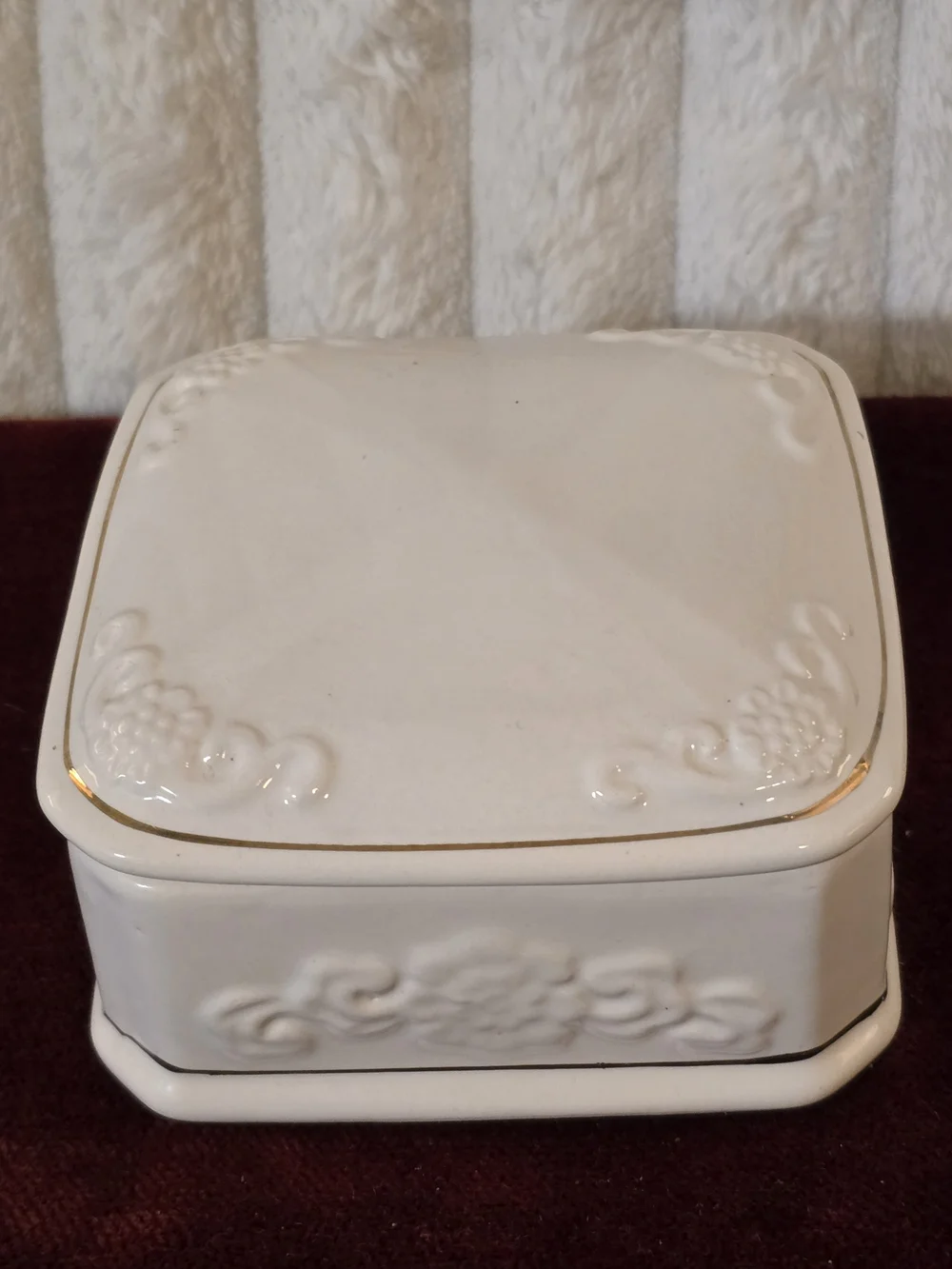 Vintage 1996 Paul Sebastian Limited Edition Porcelain Trinket Box - Ivory & Gold